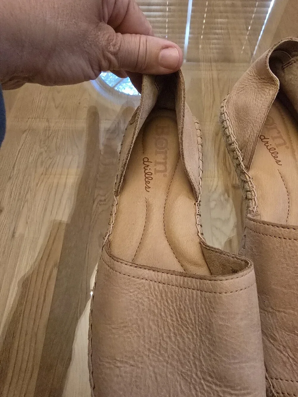 Born Women9s Espadrille Sandals in Beige Tan